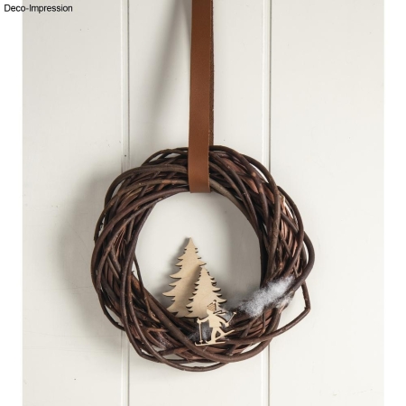 Wianek z wierzby doskonały jako dekoracja bożonarodzeniowa na drzwi