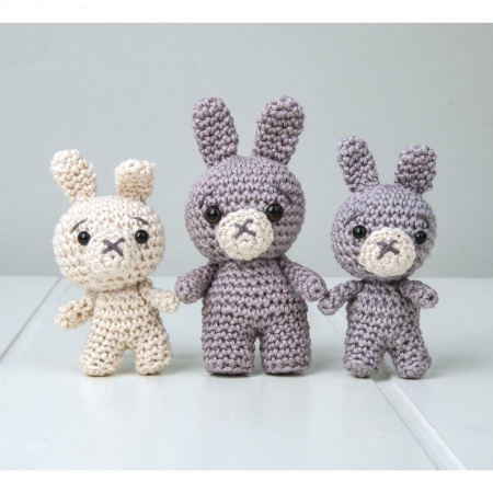 Amigurumi toys to zabawki na szydełku własnoręcznie zrobione z bezpiecznymi oczami